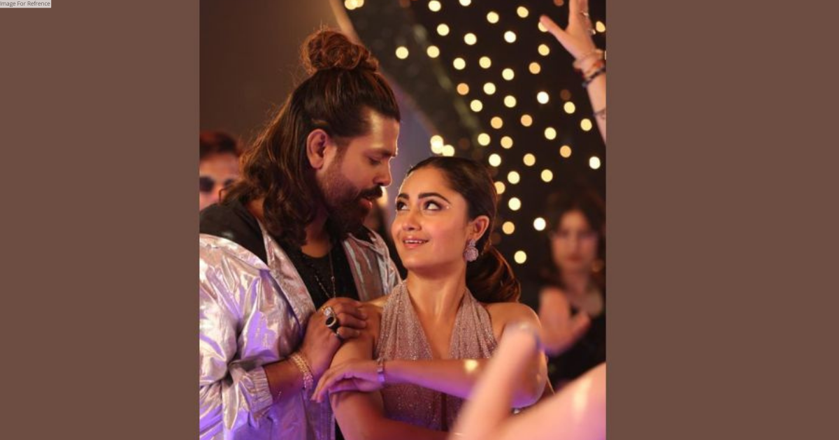 Pranav Vatsa and Ashram Fame Tridha Choudhury to be seen together in a Music Video 
